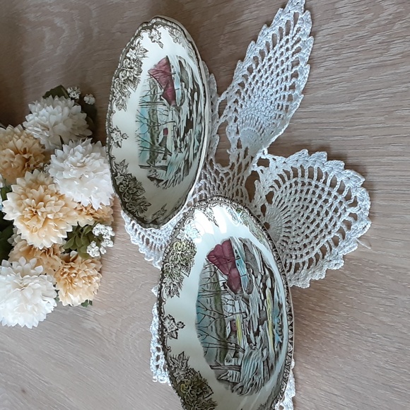 Johnson Brothers England The Friendly Village Saucers 5.5" The Ice House (2) - Picture 2 of 8